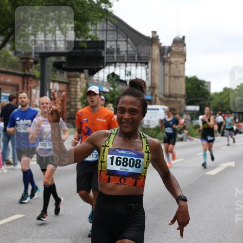 29.06.2025 - hella hamburg halbmarathon Yannick Fuchs http://msf.ph/oto/8458116 29.06.2025 10:56:27 20KM 1006, 1128, 1212, 1264, 1377, 1432, 1568, 1573, 1674, 1726, 6414, 6415, 6752, 7658, 7869, 8045, 8624, 8730, 9131, 10214, 10519, 11180, 11670, 12156, 12286, 13498, 13868, 14368, 14456, 16292, 16654, 16688, 16808, 17136, 17383, 17955, 18599, 18919, 19023 meine-sportfotos.de