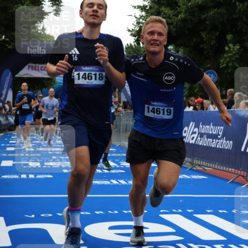 29.06.2025 - hella hamburg halbmarathon Strokosch-Dieckow http://msf.ph/oto/8458142 29.06.2025 10:47:37 Ziel 1070, 1320, 1696, 2284, 2708, 5889, 6009, 7962, 8023, 8234, 8927, 10969, 10988, 11283, 12870, 13223, 13303, 13948, 14618, 14619, 15451, 15478, 15479, 16205, 17229, 18104, 18430, 18970, 19181 meine-sportfotos.de