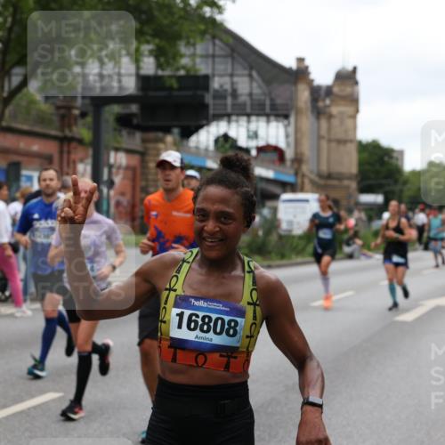 29.06.2025 - hella hamburg halbmarathon Yannick Fuchs http://msf.ph/oto/8458158 29.06.2025 10:56:27 20KM 1006, 1128, 1212, 1264, 1377, 1432, 1568, 1573, 1674, 1726, 6414, 6415, 6752, 7658, 7869, 8045, 8624, 8730, 9131, 10214, 10519, 11180, 11670, 12156, 12286, 13498, 13868, 14368, 14456, 16292, 16654, 16688, 16808, 17136, 17383, 17955, 18599, 18919, 19023 meine-sportfotos.de
