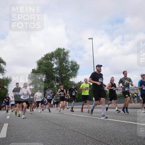 29.06.2025 - hella hamburg halbmarathon Luisa Fischer http://msf.ph/oto/8458254 29.06.2025 10:37:21 Kennedybrücke 11872, 12562, 15845, 6718, 4787, 094, 249, 15792, 574, 10007, 2464, 1025, 1705, 1787, 2276, 2464, 2496, 2511, 5691, 6034, 6109, 6574, 6718, 6727, 7324, 7329, 8202, 8282, 9094, 10007, 10564 meine-sportfotos.de