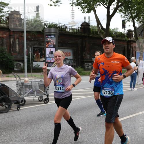29.06.2025 - hella hamburg halbmarathon Yannick Fuchs http://msf.ph/oto/8458444 29.06.2025 10:56:29 20KM 1006, 1128, 1212, 1264, 1377, 1432, 1568, 1573, 1674, 1726, 3740, 4511, 6414, 6415, 6752, 7658, 7869, 8045, 8624, 8730, 9131, 10214, 10519, 11180, 11670, 12156, 12286, 13498, 13868, 14368, 14456, 16292, 16654, 16688, 16808, 17136, 17383, 17955, 18599, 19023 meine-sportfotos.de