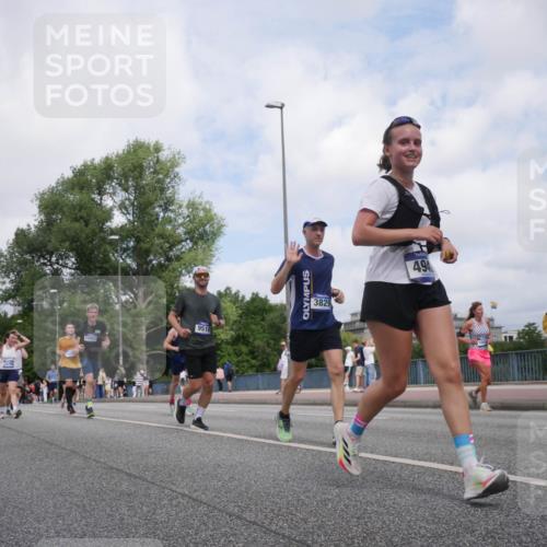29.06.2025 - hella hamburg halbmarathon Luisa Fischer http://msf.ph/oto/8458589 29.06.2025 10:37:34 Kennedybrücke 4479, 494, 11122, 2376, 2510, 2511, 3145, 3829, 4479, 4540, 4942, 5609, 6105, 6727, 6843, 7644, 8589, 9514, 10674 meine-sportfotos.de