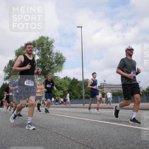 29.06.2025 - hella hamburg halbmarathon Luisa Fischer http://msf.ph/oto/8458641 29.06.2025 10:37:35 Kennedybrücke 177, 4479, 13437, 951, 2376, 2510, 3145, 3829, 4479, 4540, 4942, 5609, 6105, 6843, 7644, 8589, 9448, 9514, 10674 meine-sportfotos.de