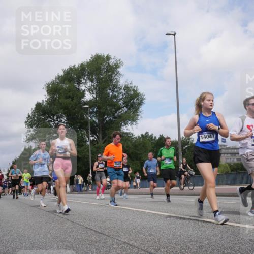 29.06.2025 - hella hamburg halbmarathon Luisa Fischer http://msf.ph/oto/8458844 29.06.2025 10:37:42 Kennedybrücke 1623, 9122, 10674, 17230, 8589, 9379, 14047, 6843, 2376, 2801, 3420, 5609, 6105, 6843, 8021, 8589, 8965, 9379, 9448, 10674 meine-sportfotos.de