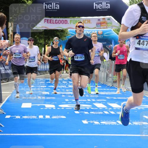 29.06.2025 - hella hamburg halbmarathon Strokosch-Dieckow http://msf.ph/oto/8458932 29.06.2025 10:34:54 Ziel 2879, 4477, 6704, 7466, 8864, 12044, 12204, 12751, 14629, 14952, 15391, 15902, 15991, 16140, 16177, 16712, 17643, 18183, 18220, 18419, 18837 meine-sportfotos.de