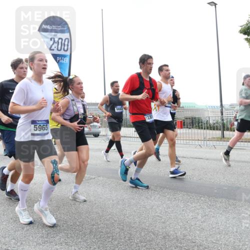 29.06.2025 - hella hamburg halbmarathon Lena Gebhardt http://msf.ph/oto/8458969 29.06.2025 10:31:44 Lombardsbrücke 11178, 2, 00, 5965, 9883, 12381, 1235, 1292, 1373, 1844, 1879, 2384, 2414, 2672, 2831, 2832, 2914, 3221, 3239, 3358, 3396, 3397, 3424, 3571, 3681, 3751, 3752, 4817, 4877, 4953, 5156, 5165, 5846, 5943, 5965, 6078, 6160, 6546, 6573, 6640, 6718, 6727, 7295, 7334, 7604, 7772, 7816, 7898, 8304, 8538, 8620, 8806, 9078, 9104, 9183, 9478, 9812, 9883, 10111, 10240, 10586, 11587, 13724, 14349, 15725, 16978, 17404, 17517, 17706 meine-sportfotos.de
