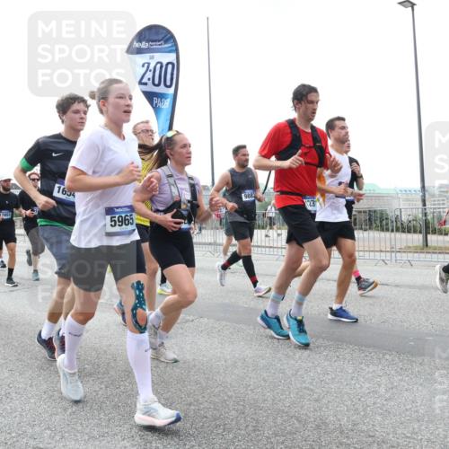 29.06.2025 - hella hamburg halbmarathon Lena Gebhardt http://msf.ph/oto/8458987 29.06.2025 10:31:44 Lombardsbrücke 11178, 17851, 1604, 2, 00, 5965, 9883, 34, 12, 31, 1235, 1292, 1373, 1844, 1879, 2384, 2414, 2672, 2831, 2832, 2914, 3221, 3239, 3358, 3396, 3397, 3424, 3571, 3681, 3751, 3752, 4817, 4877, 4953, 5156, 5165, 5846, 5943, 5965, 6078, 6160, 6546, 6573, 6640, 6718, 6727, 7295, 7334, 7604, 7772, 7816, 7898, 8304, 8538, 8620, 8806, 9078, 9104, 9183, 9478, 9812, 9883, 10111, 10240, 10586, 11587, 13724, 14349, 15725, 16978, 17404, 17517, 17706 meine-sportfotos.de