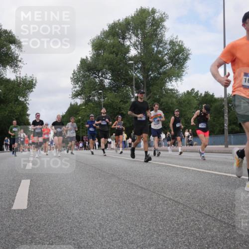 29.06.2025 - hella hamburg halbmarathon Luisa Fischer http://msf.ph/oto/8459266 29.06.2025 10:37:52 Kennedybrücke 1546, 14527, 6171, 6329, 6310, 2355, 4273, 18892, 2750, 13416, 16682, 2355, 2751, 2801, 3420, 5453, 6171, 6310, 6329, 7299, 8965 meine-sportfotos.de