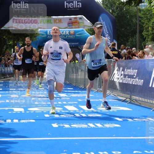 29.06.2025 - hella hamburg halbmarathon Strokosch-Dieckow http://msf.ph/oto/8459298 29.06.2025 10:34:49 Ziel 1217, 1562, 2879, 4477, 5048, 6704, 7466, 8864, 12204, 12369, 12751, 14388, 14549, 14629, 14952, 15991, 16140, 16712, 17643, 18183, 18220, 18237, 18419, 18837 meine-sportfotos.de