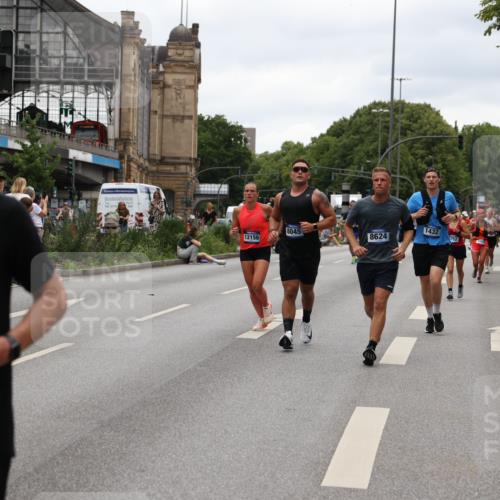 29.06.2025 - hella hamburg halbmarathon Yannick Fuchs http://msf.ph/oto/8459367 29.06.2025 10:56:34 20KM 1006, 1114, 1194, 1212, 1264, 1377, 1432, 1568, 1573, 1674, 1726, 1851, 3001, 3740, 4511, 6311, 6602, 6752, 7869, 8045, 8624, 8730, 10214, 10519, 11180, 12008, 12156, 12286, 13498, 14348, 14368, 14456, 16654, 16688, 16808, 17096, 17136, 17142, 17383, 18382, 18530, 19023 meine-sportfotos.de