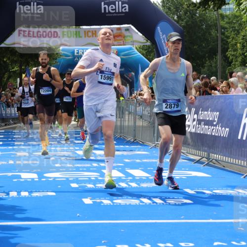 29.06.2025 - hella hamburg halbmarathon Strokosch-Dieckow http://msf.ph/oto/8459379 29.06.2025 10:34:49 Ziel 1217, 1562, 2879, 4477, 5048, 6704, 7466, 8864, 12204, 12369, 12751, 14388, 14549, 14629, 14952, 15991, 16140, 16712, 17643, 18183, 18220, 18237, 18419, 18837 meine-sportfotos.de