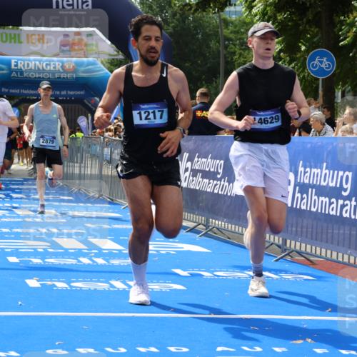 29.06.2025 - hella hamburg halbmarathon Strokosch-Dieckow http://msf.ph/oto/8459552 29.06.2025 10:34:48 Ziel 1217, 1562, 2879, 4477, 5048, 5152, 5554, 6704, 7466, 8864, 12204, 12369, 12751, 14388, 14549, 14603, 14629, 14952, 15991, 16140, 16712, 17014, 17643, 18183, 18220, 18237, 18419, 18837 meine-sportfotos.de