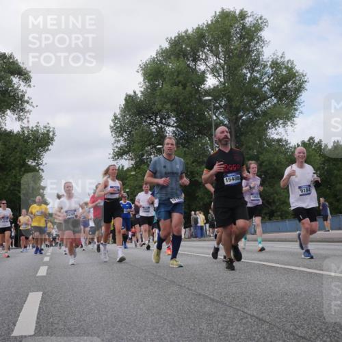 29.06.2025 - hella hamburg halbmarathon Luisa Fischer http://msf.ph/oto/8459690 29.06.2025 10:38:09 Kennedybrücke 6571, 1417, 26, 13623, 9248, 12164, 15488, 18823, 9164, 1417, 1497, 2265, 2482, 3130, 3409, 4884, 6335, 6571, 7020, 8369, 9164, 9248, 10335, 10464, 10606 meine-sportfotos.de