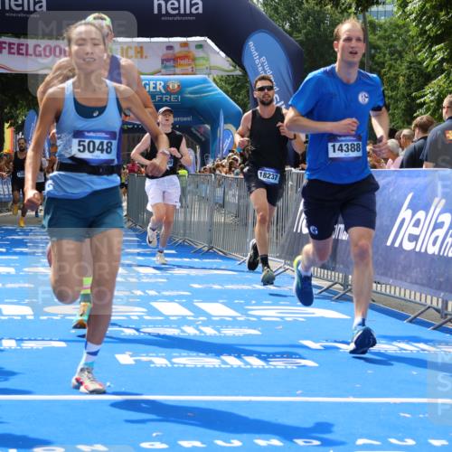 29.06.2025 - hella hamburg halbmarathon Strokosch-Dieckow http://msf.ph/oto/8459766 29.06.2025 10:34:45 Ziel 1217, 1562, 2879, 5048, 5152, 5554, 6169, 6878, 7466, 8395, 12204, 12369, 14289, 14388, 14549, 14603, 14629, 14952, 15991, 17014, 18237, 18419, 18837 meine-sportfotos.de