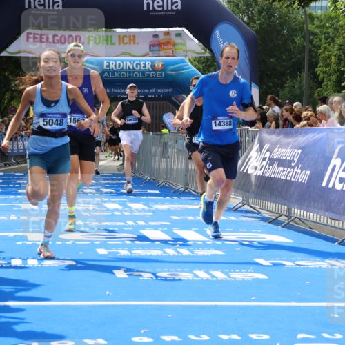 29.06.2025 - hella hamburg halbmarathon Strokosch-Dieckow http://msf.ph/oto/8459827 29.06.2025 10:34:45 Ziel 1217, 1562, 2879, 5048, 5152, 5554, 6169, 6878, 7466, 8395, 12204, 12369, 14289, 14388, 14549, 14603, 14629, 14952, 15991, 17014, 18237, 18419, 18837 meine-sportfotos.de