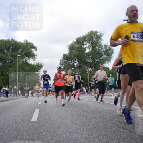 29.06.2025 - hella hamburg halbmarathon Luisa Fischer http://msf.ph/oto/8459845 29.06.2025 10:38:17 Kennedybrücke 16471, 2764, 10335, 15984, 1411, 6335, 1417, 1497, 1821, 1849, 2265, 3409, 5027, 5793, 6335, 6571, 6746, 6803, 6859, 7020, 7386, 7733, 9342, 10335, 10393, 10464 meine-sportfotos.de