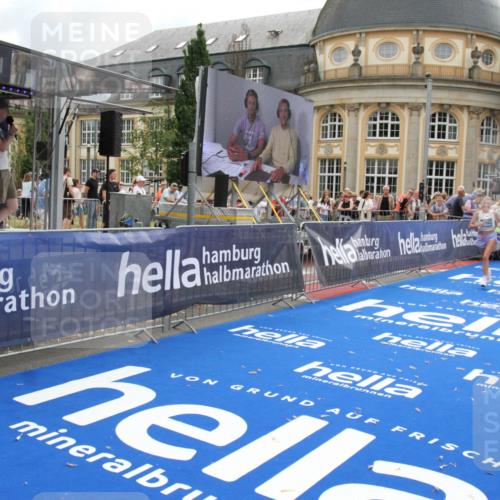 29.06.2025 - hella hamburg halbmarathon Michael Strokosch http://msf.ph/oto/8459901 29.06.2025 10:32:35 Ziel 1707, 5070, 8883, 11745, 11877, 13199, 14293, 14908, 16957, 18135, 18562, 18563 meine-sportfotos.de