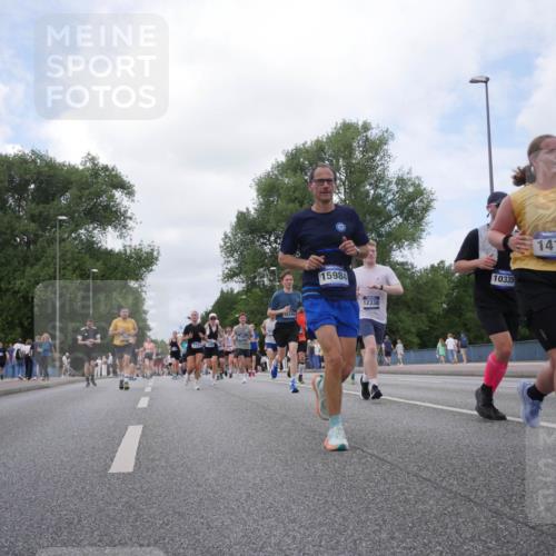 29.06.2025 - hella hamburg halbmarathon Luisa Fischer http://msf.ph/oto/8459918 29.06.2025 10:38:19 Kennedybrücke 1649, 7733, 12326, 15984, 12338, 10335, 1417, 6803, 15405, 1417, 1497, 1821, 1849, 2265, 4564, 5027, 5793, 6335, 6746, 6803, 6859, 7020, 7386, 7733, 9342, 10335, 10393 meine-sportfotos.de