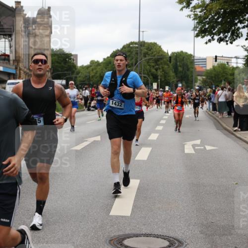 29.06.2025 - hella hamburg halbmarathon Yannick Fuchs http://msf.ph/oto/8459942 29.06.2025 10:56:37 20KM 1114, 1194, 1212, 1264, 1377, 1432, 1531, 1573, 1674, 1726, 1851, 2447, 2911, 3001, 3740, 4511, 6311, 6602, 6752, 7869, 8045, 8068, 8624, 8730, 11180, 12008, 12156, 12286, 13498, 14348, 14368, 14677, 16654, 16688, 17096, 17119, 17136, 17142, 18382, 18530, 19023 meine-sportfotos.de