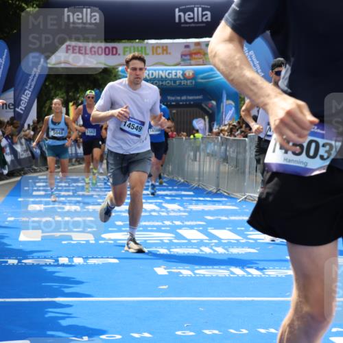 29.06.2025 - hella hamburg halbmarathon Strokosch-Dieckow http://msf.ph/oto/8459953 29.06.2025 10:34:43 Ziel 1217, 1562, 2879, 5048, 5152, 5554, 6169, 6878, 7466, 8395, 12204, 12369, 14289, 14388, 14549, 14603, 14629, 14952, 15887, 15991, 17014, 18026, 18237, 18419 meine-sportfotos.de