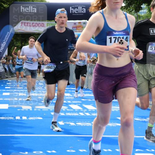 29.06.2025 - hella hamburg halbmarathon Strokosch-Dieckow http://msf.ph/oto/8459999 29.06.2025 10:34:42 Ziel 1217, 1562, 2879, 5048, 5152, 5554, 6169, 6878, 8395, 12369, 14289, 14388, 14549, 14603, 14629, 15887, 15991, 16148, 17014, 18026, 18237 meine-sportfotos.de