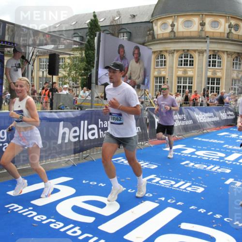 29.06.2025 - hella hamburg halbmarathon Michael Strokosch http://msf.ph/oto/8460003 29.06.2025 10:32:37 Ziel 1707, 11877, 13199, 14293, 14908, 16619, 18135, 18562, 18563 meine-sportfotos.de