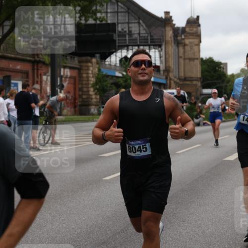 29.06.2025 - hella hamburg halbmarathon Yannick Fuchs http://msf.ph/oto/8460032 29.06.2025 10:56:37 20KM 1114, 1194, 1212, 1264, 1377, 1432, 1531, 1573, 1674, 1726, 1851, 2447, 2911, 3001, 3740, 4511, 6311, 6602, 6752, 7869, 8045, 8068, 8624, 8730, 11180, 12008, 12156, 12286, 13498, 14348, 14368, 14677, 16654, 16688, 17096, 17119, 17136, 17142, 18382, 18530, 19023 meine-sportfotos.de