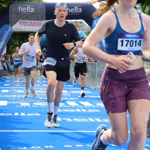 29.06.2025 - hella hamburg halbmarathon Strokosch-Dieckow http://msf.ph/oto/8460035 29.06.2025 10:34:42 Ziel 1217, 1562, 2879, 5048, 5152, 5554, 6169, 6878, 8395, 12369, 14289, 14388, 14549, 14603, 14629, 15887, 15991, 16148, 17014, 18026, 18237 meine-sportfotos.de