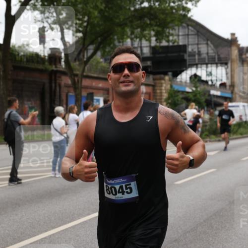 29.06.2025 - hella hamburg halbmarathon Yannick Fuchs http://msf.ph/oto/8460191 29.06.2025 10:56:38 20KM 1114, 1194, 1212, 1264, 1377, 1432, 1531, 1573, 1674, 1851, 2447, 2911, 3001, 3740, 4511, 6311, 6602, 6752, 7869, 8045, 8068, 8624, 8730, 11180, 12008, 12156, 12286, 13498, 13874, 14348, 14368, 14677, 16654, 16688, 17096, 17119, 17136, 17142, 18382, 18530, 19023 meine-sportfotos.de