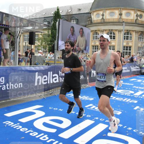 29.06.2025 - hella hamburg halbmarathon Michael Strokosch http://msf.ph/oto/8460194 29.06.2025 10:32:40 Ziel 1707, 1990, 11877, 13961, 14293, 14908, 16619, 18135 meine-sportfotos.de