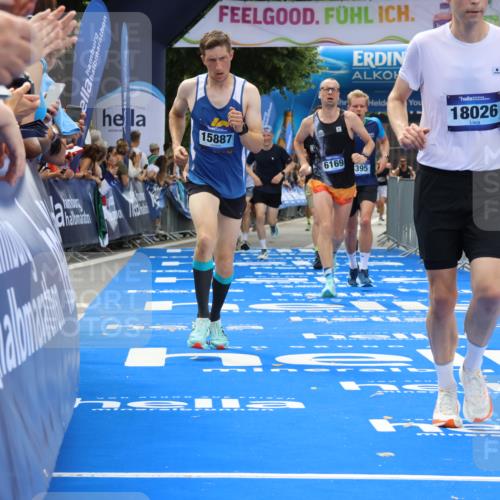 29.06.2025 - hella hamburg halbmarathon Strokosch-Dieckow http://msf.ph/oto/8460248 29.06.2025 10:34:37 Ziel 1644, 5048, 5152, 5554, 6169, 6878, 7534, 8395, 11230, 11661, 12369, 14289, 14549, 14603, 15887, 16148, 17014, 18026 meine-sportfotos.de