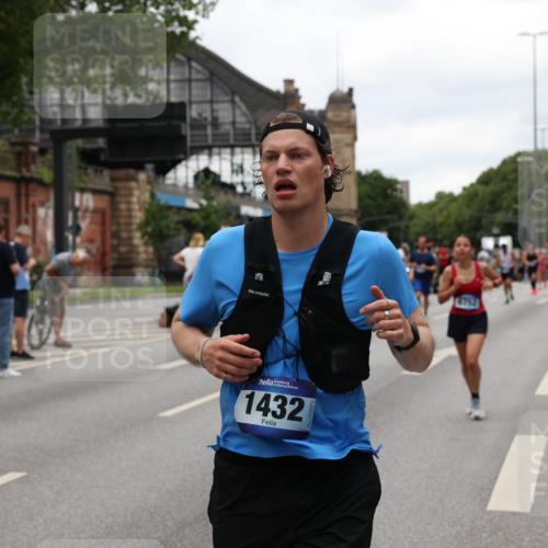 29.06.2025 - hella hamburg halbmarathon Yannick Fuchs http://msf.ph/oto/8460279 29.06.2025 10:56:39 20KM 1114, 1194, 1212, 1264, 1377, 1432, 1531, 1573, 1674, 1851, 2447, 2911, 3001, 3740, 4511, 6311, 6602, 6752, 7869, 8045, 8068, 8624, 8730, 11180, 12008, 12156, 12286, 13498, 13874, 14348, 14368, 14677, 16654, 16688, 17096, 17119, 17142, 18382, 18530, 19023 meine-sportfotos.de