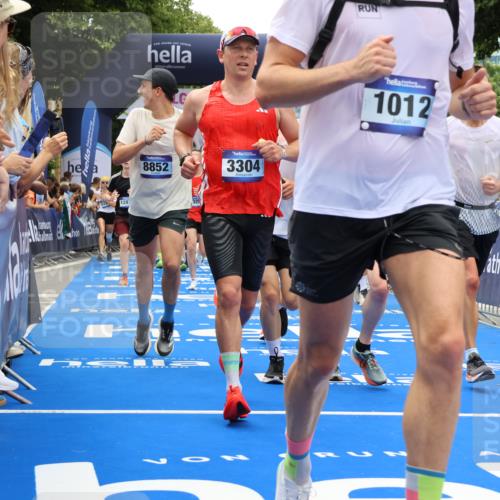 29.06.2025 - hella hamburg halbmarathon Strokosch-Dieckow http://msf.ph/oto/8460527 29.06.2025 10:47:28 Ziel 51, 1012, 1070, 1320, 1592, 1696, 2274, 2284, 2839, 2869, 2953, 3304, 5532, 5650, 5889, 6009, 8023, 8234, 8693, 8852, 8927, 9305, 10423, 10969, 11021, 11077, 11491, 12870, 13223, 13303, 14619, 15350, 15451, 15479, 15923, 16089, 16819, 17846, 17905, 18104, 18758, 18974, 19181 meine-sportfotos.de