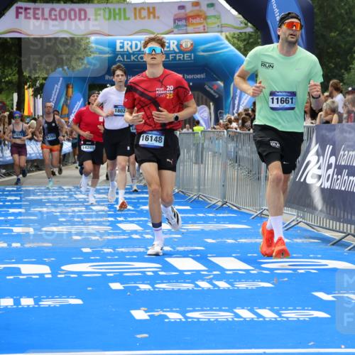 29.06.2025 - hella hamburg halbmarathon Strokosch-Dieckow http://msf.ph/oto/8460541 29.06.2025 10:34:34 Ziel 1644, 5152, 5554, 6169, 6305, 6878, 7534, 8395, 11230, 11661, 13618, 14289, 14603, 15887, 16148, 17014, 18026 meine-sportfotos.de