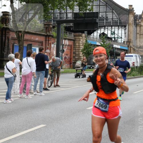 29.06.2025 - hella hamburg halbmarathon Yannick Fuchs http://msf.ph/oto/8460830 29.06.2025 10:56:43 20KM 1114, 1194, 1212, 1432, 1531, 1573, 1674, 1851, 2447, 2911, 3001, 3740, 4511, 6311, 6602, 6752, 7453, 7869, 8045, 8068, 8624, 8730, 9306, 11180, 11310, 12008, 12156, 12286, 12571, 13498, 13874, 13939, 14348, 14677, 16654, 16688, 17096, 17119, 17142, 18382, 18530 meine-sportfotos.de
