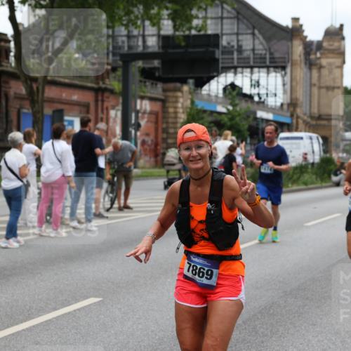 29.06.2025 - hella hamburg halbmarathon Yannick Fuchs http://msf.ph/oto/8460920 29.06.2025 10:56:43 20KM 1114, 1194, 1212, 1432, 1531, 1573, 1674, 1851, 2447, 2911, 3001, 3740, 4511, 6311, 6602, 6752, 7453, 7869, 8045, 8068, 8624, 8730, 9306, 11180, 11310, 12008, 12156, 12286, 12571, 13498, 13874, 13939, 14348, 14677, 16654, 16688, 17096, 17119, 17142, 18382, 18530 meine-sportfotos.de