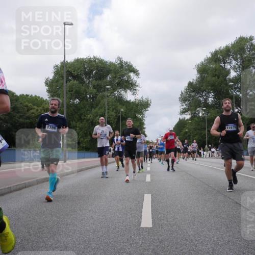 29.06.2025 - hella hamburg halbmarathon Luisa Fischer http://msf.ph/oto/8461124 29.06.2025 10:39:01 Kennedybrücke 144, 1786, 21, 12625, 18524, 11979, 4413, 18570, 8292, 1336, 2412, 2827, 4413, 8947, 10047 meine-sportfotos.de