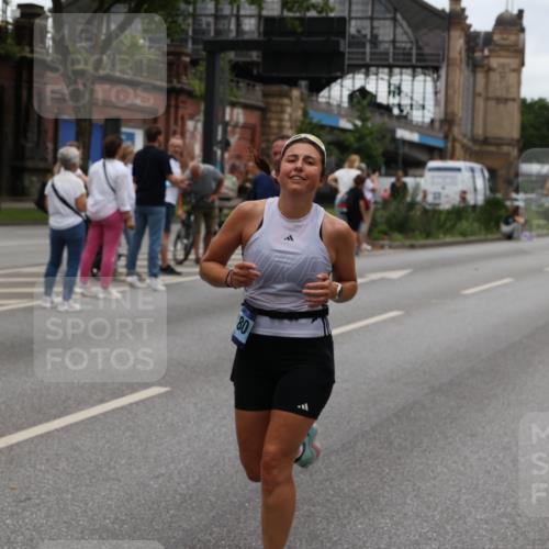 29.06.2025 - hella hamburg halbmarathon Yannick Fuchs http://msf.ph/oto/8461158 29.06.2025 10:56:44 20KM 1114, 1194, 1212, 1420, 1432, 1531, 1674, 1851, 2447, 2683, 2911, 3001, 3740, 4389, 4511, 6311, 6602, 6752, 7453, 7869, 8045, 8068, 8624, 8730, 9306, 11180, 11310, 12008, 12156, 12286, 12571, 12978, 13498, 13874, 13939, 14348, 14677, 14917, 16654, 16688, 17096, 17119, 17142, 18382, 18530 meine-sportfotos.de
