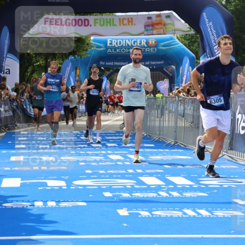 29.06.2025 - hella hamburg halbmarathon Strokosch-Dieckow http://msf.ph/oto/8461454 29.06.2025 10:34:18 Ziel 1002, 1080, 3005, 5550, 7901, 9686, 14784, 16417, 18099, 18906 meine-sportfotos.de