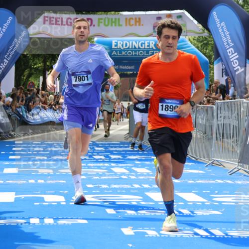 29.06.2025 - hella hamburg halbmarathon Strokosch-Dieckow http://msf.ph/oto/8461666 29.06.2025 10:34:12 Ziel 1080, 3005, 7884, 7901, 9376, 11202, 13066, 14784, 17751, 18906 meine-sportfotos.de
