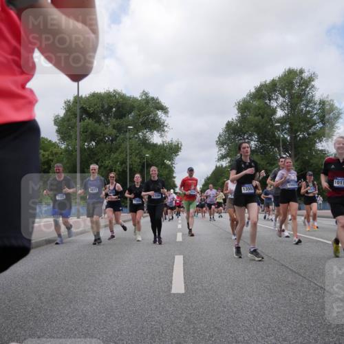29.06.2025 - hella hamburg halbmarathon Luisa Fischer http://msf.ph/oto/8461675 29.06.2025 10:39:19 Kennedybrücke 0, 3877, 7382, 18688, 108, 17868, 13505, 15827, 10119, 1036, 1102, 1183, 1284, 1717, 3243, 3741, 3990, 4902, 5012, 5240, 5531, 6021, 6381, 6845, 6896, 7111, 7927, 10119, 10336, 10341 meine-sportfotos.de