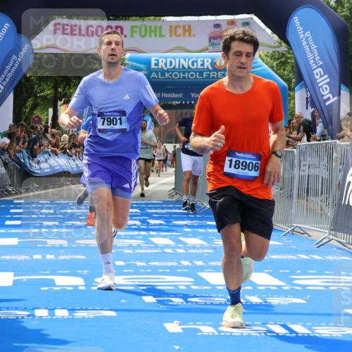 29.06.2025 - hella hamburg halbmarathon Strokosch-Dieckow http://msf.ph/oto/8461702 29.06.2025 10:34:12 Ziel 1080, 3005, 7884, 7901, 9376, 11202, 13066, 14784, 17751, 18906 meine-sportfotos.de