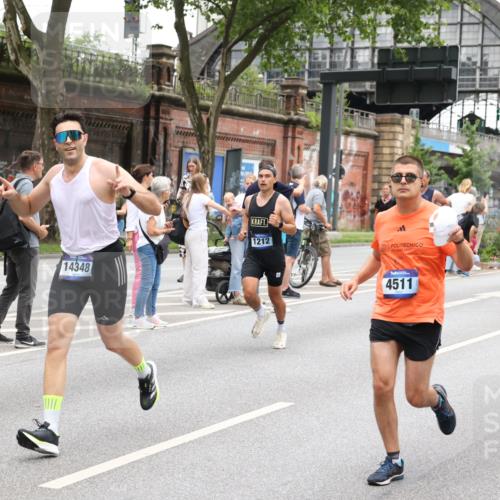 29.06.2025 - hella hamburg halbmarathon Yannick Fuchs http://msf.ph/oto/8461921 29.06.2025 10:56:50 20KM 1114, 1126, 1194, 1212, 1420, 1427, 1531, 1674, 1851, 2447, 2582, 2683, 2911, 3001, 3182, 3248, 3625, 3740, 4389, 4511, 5763, 6311, 6602, 6752, 6966, 7453, 7869, 8068, 8176, 8721, 8730, 9306, 11180, 11310, 12004, 12008, 12286, 12571, 12836, 12978, 13739, 13874, 13939, 14348, 14677, 14917, 16688, 17096, 17119, 17142, 17818, 18382, 18530 meine-sportfotos.de