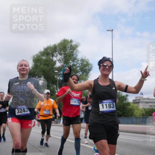 29.06.2025 - hella hamburg halbmarathon Luisa Fischer http://msf.ph/oto/8461957 29.06.2025 10:39:28 Kennedybrücke 3243, 17873, 15676, 1183, 1243, 1102, 1183, 1284, 3243, 3990, 4902, 4937, 5246, 9229, 9295 meine-sportfotos.de