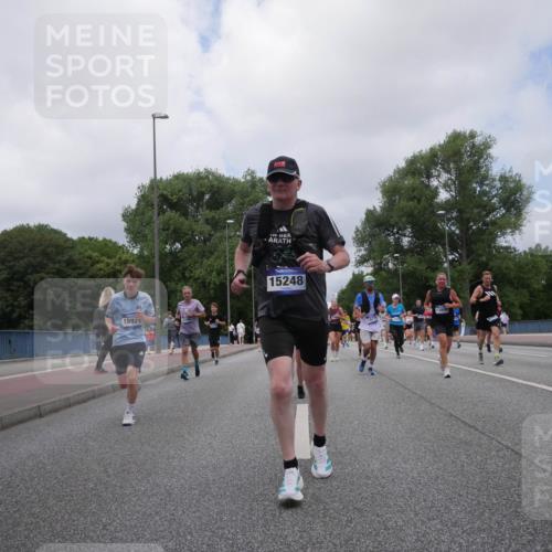 29.06.2025 - hella hamburg halbmarathon Luisa Fischer http://msf.ph/oto/8462164 29.06.2025 10:39:34 Kennedybrücke 18925, 303, 15248, 14779, 1224, 4937, 5171, 5246, 5747, 5919, 8530, 9229, 9295, 9694, 9701 meine-sportfotos.de
