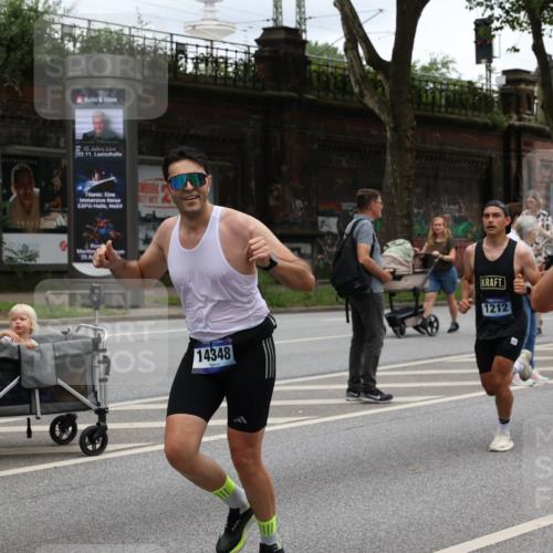 29.06.2025 - hella hamburg halbmarathon Yannick Fuchs http://msf.ph/oto/8462230 29.06.2025 10:56:51 20KM 1114, 1126, 1194, 1212, 1420, 1427, 1531, 1674, 1851, 2447, 2582, 2683, 2911, 3001, 3182, 3248, 3625, 3740, 4389, 4511, 4538, 5708, 5763, 6311, 6602, 6752, 6966, 7453, 7869, 8068, 8176, 8721, 8730, 9306, 11180, 11310, 12004, 12008, 12286, 12571, 12836, 12978, 13739, 13874, 13939, 14348, 14677, 14917, 16420, 16540, 17045, 17096, 17119, 17142, 17818, 18382, 18530 meine-sportfotos.de