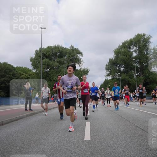 29.06.2025 - hella hamburg halbmarathon Luisa Fischer http://msf.ph/oto/8462339 29.06.2025 10:39:40 Kennedybrücke 566, 7576, 1224, 3699, 5171, 5540, 5747, 5919, 6417, 8530, 8581, 9229, 9694, 9701, 10531 meine-sportfotos.de