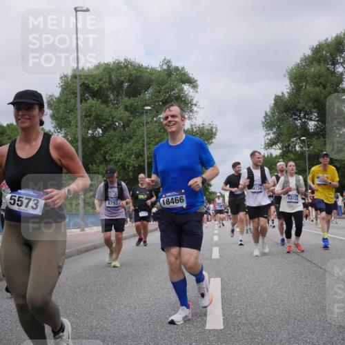 29.06.2025 - hella hamburg halbmarathon Luisa Fischer http://msf.ph/oto/8462448 29.06.2025 10:39:43 Kennedybrücke 1, 5573, 8793, 2425, 4134, 18466, 775, 14133, 13704, 105, 1008, 1010, 1224, 3401, 3699, 4245, 5171, 5540, 5747, 6417, 8530, 8581, 9432, 9694, 10531, 10577 meine-sportfotos.de