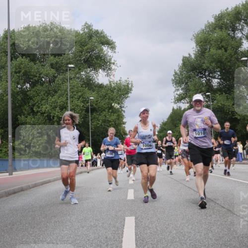 29.06.2025 - hella hamburg halbmarathon Luisa Fischer http://msf.ph/oto/8462691 29.06.2025 10:39:51 Kennedybrücke 17943, 9806, 16, 1008, 1010, 1889, 1008, 1010, 3401, 3699, 3895, 4245, 5809, 6184, 6359, 7632, 8581, 9432, 9806, 10123, 10487, 10531, 10577 meine-sportfotos.de