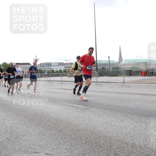 29.06.2025 - hella hamburg halbmarathon Lena Gebhardt http://msf.ph/oto/8462749 29.06.2025 10:32:06 Lombardsbrücke 1275, 7344, 16, 18283, 18838, 5601, 1235, 1311, 1373, 1879, 1987, 2349, 2384, 2672, 2831, 2832, 2943, 3022, 3221, 3239, 3358, 3365, 3396, 3397, 3424, 3571, 3681, 3707, 3751, 3752, 3778, 3822, 4314, 4365, 4605, 4877, 4924, 5156, 5496, 5601, 5658, 5743, 5965, 6160, 6218, 6252, 6640, 6718, 6727, 7135, 7239, 7295, 7334, 7344, 7535, 7570, 7695, 7789, 7816, 7898, 8124, 8127, 8175, 8304, 8538, 8620, 8787, 8806, 8914, 9078, 9104, 9125, 9206, 9478, 9812, 9883 meine-sportfotos.de